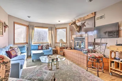 Image de Next to Shawnee Mtn Ski Area: Inviting Condo!