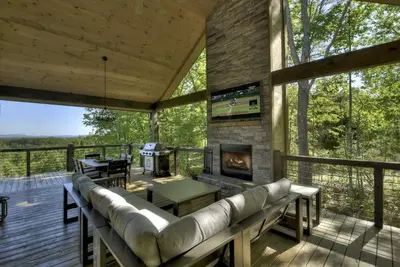 Image de 4 Dancing Bears|Mtn Views+Hot Tub+Interior Design