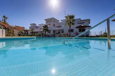 Image de Lotus 2349 Beautiful flat between sea and golf