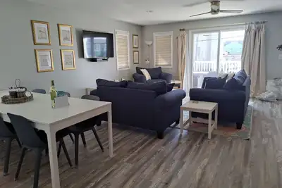 Image de Perfect Family Getaway! Spacious 3br/2ba Condo, 1. 5 Blocks From Beach & Boards.