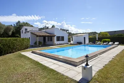 Image de Ideal for families with pool, Can Seguinot