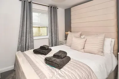 Image de Luxury 2 bedroom apartment in the heart of Warkworth with private garden