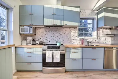 Image de Modern Catskills Home Hot Tub - Pet Friendly!