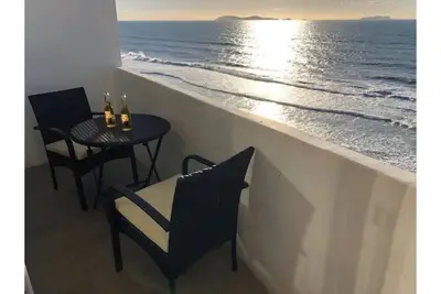 Image de Tj Beach Condo - Oceanfront Baja Experience