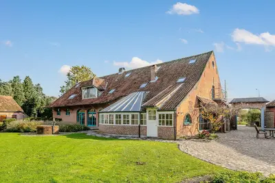 Image de Maison de campagne avec jardin