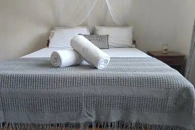 Dar Es Salaam Modern House near Beach with WiFi and bath tub