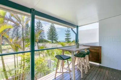 Image de Pippis on Pacific - fantastic two-level townhouse located opposite Yamba's beautiful Pippi Beach