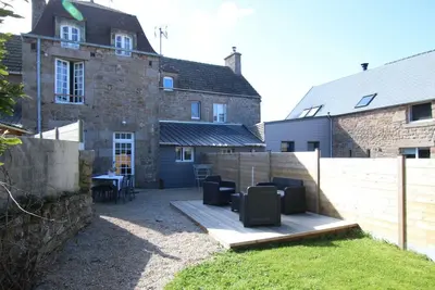 Image de Charmante Maison en Bord de Mer : Cheminée, Jardin Clos, Proche Plage, WiFi, Animaux Bienvenus