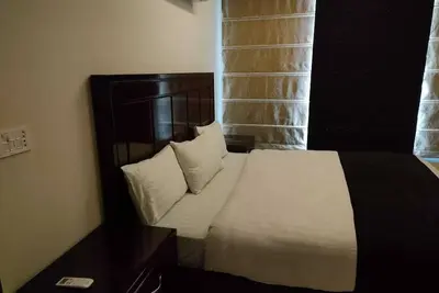 Image de Midway Hotel & Residency