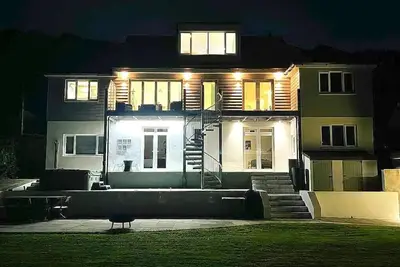 Image de Luxury Coastal Home - Hot Tub, Home Cinema & More