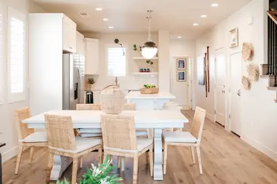 Image de ⚓ The BoatHouse ⛵ Brand New! Boat themed townhome near St. George