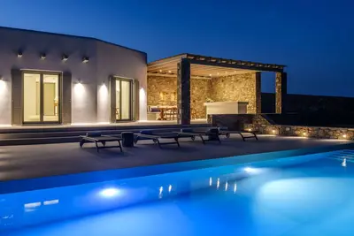 Image de Cycladic Island Villa Arye over Kalafatis Beach / Scenic views of Aegean Sea