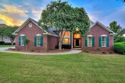 Image de Masters Rental Lake for 10 / Close to Womens Pga / Beautiful Lake Views
