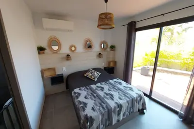 Image de Joli T2 climatisé de 41m² à 5 minutes de la plage