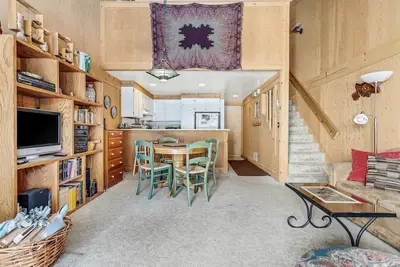 Image de Cozy Dog Friendly Studio w/ Loft - Creekside #87 by Bear Valley Vacation Rentals