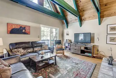 Image de Multi-Family Cabin in Great Location! - Home #183 by Bear Valley Vacation Rentals