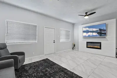 Image de Welcoming modern home in Central El Paso