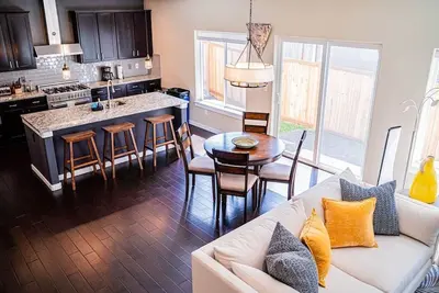 Kirkland Luxury Tranquil Retreat 7br w\/ Office
