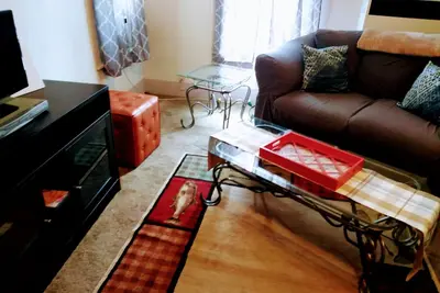 Image de Private Upstairs Apartment in Historical Downtown Marysville.