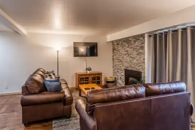 Image de Snowcreek # 563 Warm and cozy upgraded 2 bedrm 2 bath single level condo Sleeps 6, phase 5