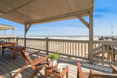 Image de Private Oceanfront Home! - Ocean View From Anywhere In The Home - Beach Gear - Sleeps 4