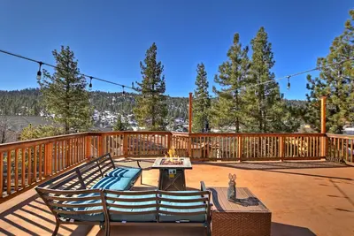 Image de Lakeview Retreat Chalet by Destination Big Bear: Boulder Bay! Lake Views! Outdoor Firepit!
