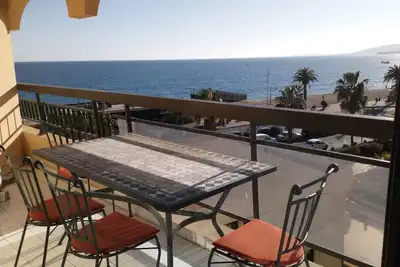 Appartement 40m², 4 personnes, vue mer panoramique et face aux plages