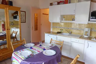 3ème étage, vue montagne, balcon, parking, télévision, casier à ski, 25m², Combloux