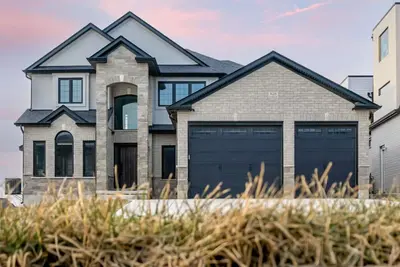 Image de Luxe Exclusive 4 Bedroom House
