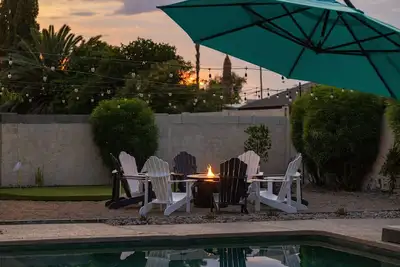 Image de Scottsdale Relaxation by the Pool!