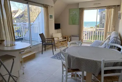 Image de Appartement vue mer, décoré avec goût, pour 4 personnes, 1 chambre.