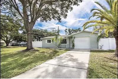 Image de New! The Seafoam Bungalow - close to beaches!