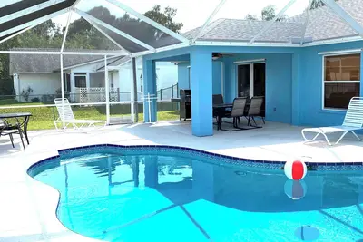 Image de Beautiful Spacious home with large heated Pool - Summer Fun and Winter Escapes