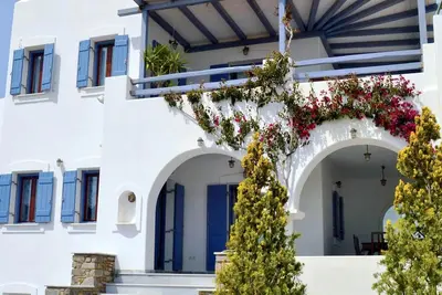 Callisto Plus Villa -Paros Marpissa-traditional Cycladic architecture