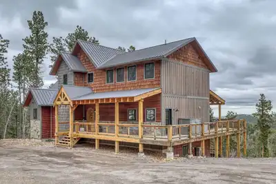 Image de Happy Hour Hideaway - Magnificent Mountain Views!