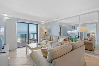 Image de 313 - Dazzling Oceanfront 2/2