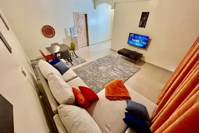 Image de Spacious 1, 2 Bedroom Apartment With Gym, Swimmiming Pool &Lake View
