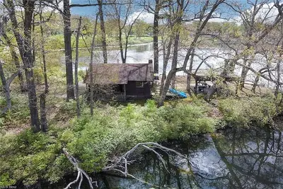Image de Private Island Retreat on Portage Lakes