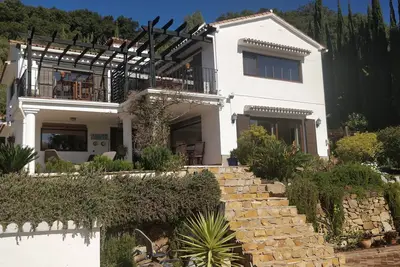 Image de Secluded Family Villa with Pool & Seaview. 20 min. from beach.
