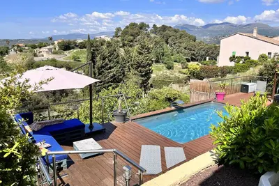Image de Villa provençale avec piscine et studio