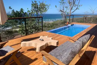 Panoramic views of the ocean, full kitchen & private pool