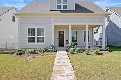 Image de Beautiful Modern Farmhouse in the heart of Dripping!