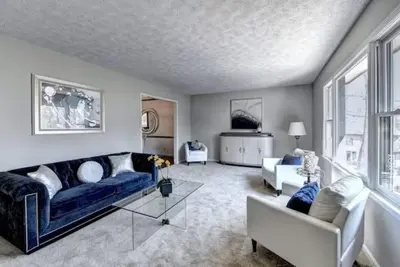 Image de Spacious 4bedroom Home<br>with private Acre lot