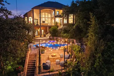 Image de Resort Estate 10min→Dwtn & Lake. Theater, Putting, Sauna, Cold Plunge 🏊♂️⛳️ 🎬