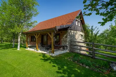 Holiday Home Sleme with jacuzzi, big garden and fireplace