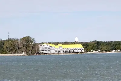 Image de Middle Bass Island Condo with Lake Erie Views 2 bed/2 bath