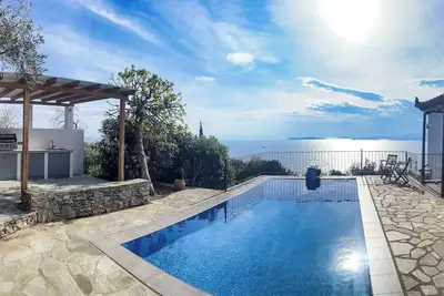 Image de Villa Panorama - Amazing sea view, private pool, sleeps 7, private & peaceful!