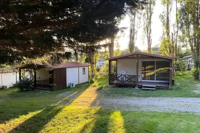 Image de Chalet Peuplier Standard 26m² - 2 chambres + Terrasse couverte 10m² + Clim + Tv 4 personnes