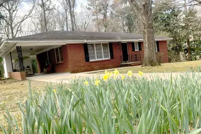 Image de Wiley Girls Rental, newly renovated artsy home! 1mi to Square, 2mi to Campus