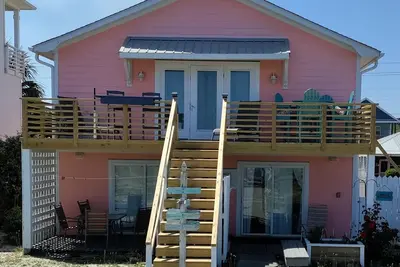 Image de Dreamers Den Oceanfront Beach Cottage/ Kure Beach